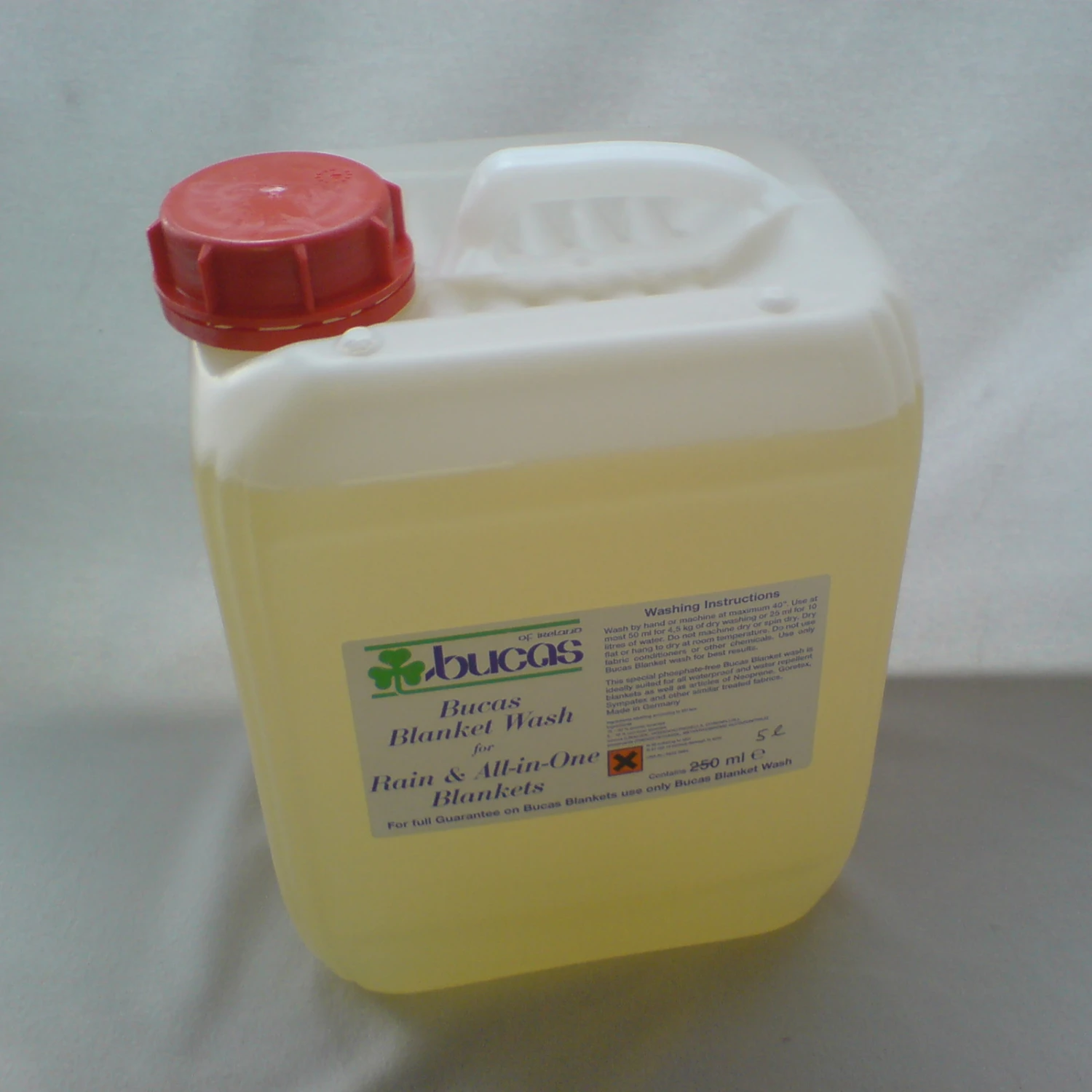 Bucas Deckenwaschmittel, 5 Liter 1 Bucas Deckenwaschmittel, 5 Liter