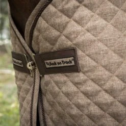 Back On Track Haze Kollektion Gesteppte Stalldecke, 200g (125-135cm) 25 Back On Track Haze Kollektion Gesteppte Stalldecke, 200g (125-135cm) -Pferdebedarf Angebote 333191 BR 6