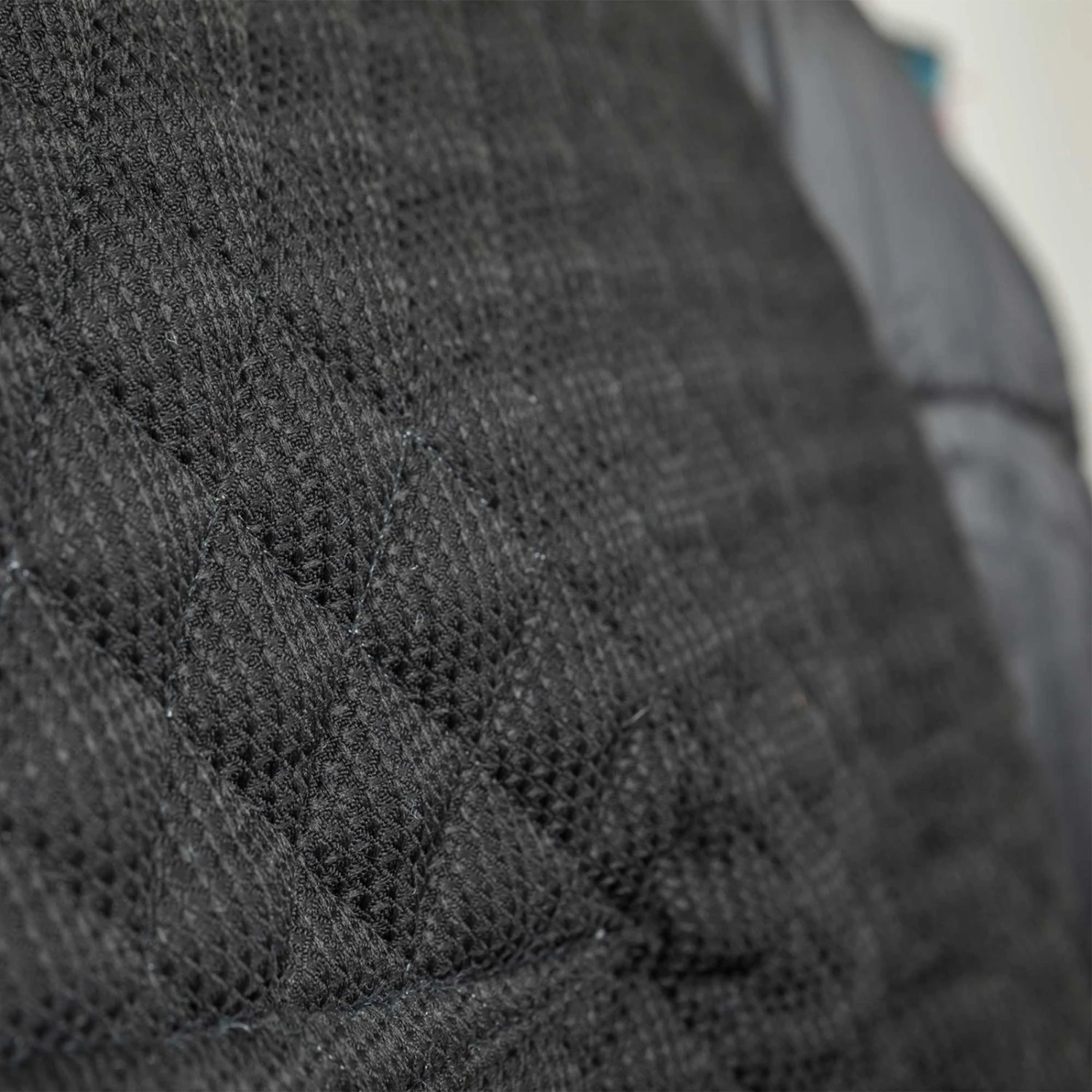 Back On Track Haze Kollektion Gesteppte Stalldecke, 200g (125-135cm) 19 Back On Track Haze Kollektion Gesteppte Stalldecke, 200g (125-135cm) – Bild 19