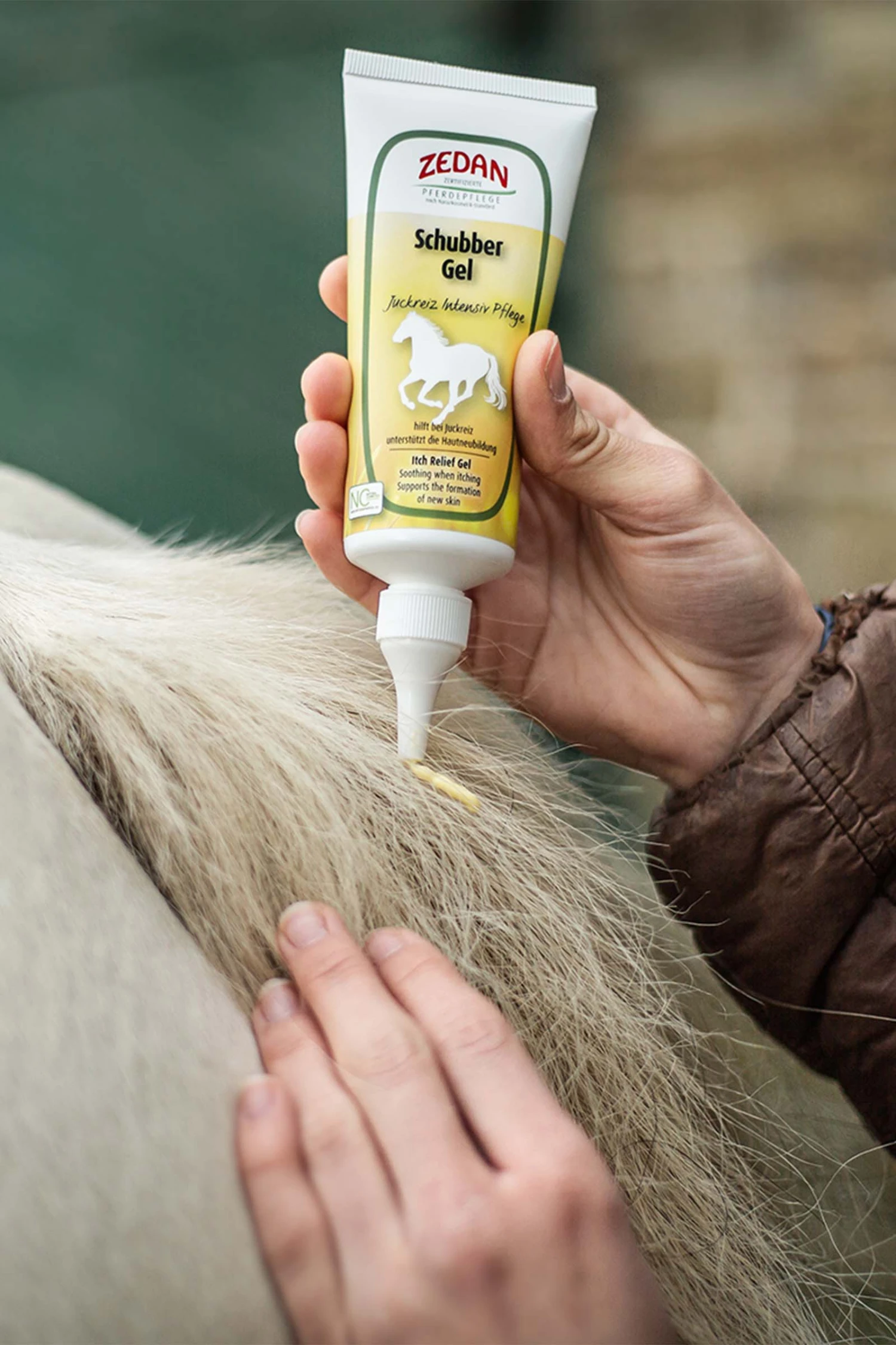 Zedan Schubber Gel Juckreiz Intensivpflege Haut, 100ml 2 Zedan Schubber Gel Juckreiz Intensivpflege Haut, 100ml – Bild 2