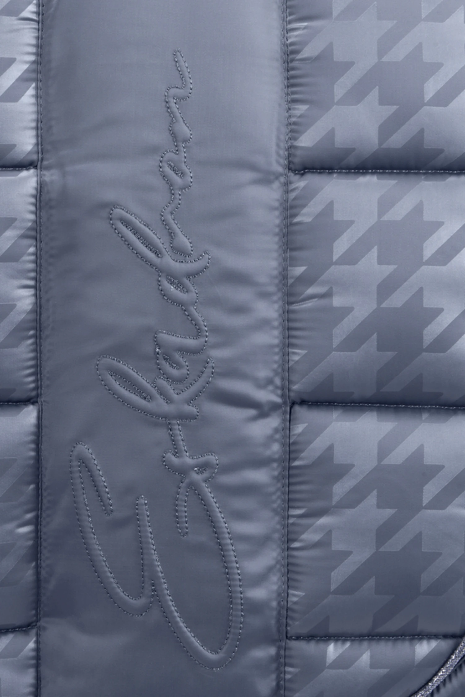 Eskadron Essence 22/23 Big Square Glossy Dressurschabracke 8 Eskadron Essence 22/23 Big Square Glossy Dressurschabracke – Bild 8